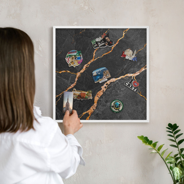 Wand-Magnettafel für Reisesouvenirs mit weißem Rahmen Marmorbänder