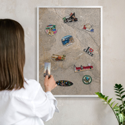 Magnettafel aus Metall für Souvenirs in weißem Rahmen Beige Stein