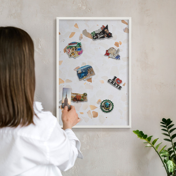 Magnettafel aus Metall für Souvenirs in weißem Rahmen Warmes Mosaik