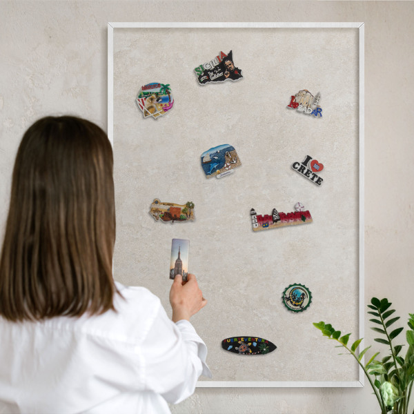 Magnettafel aus Metall für Souvenirs in weißem Rahmen Natürliche Eleganz
