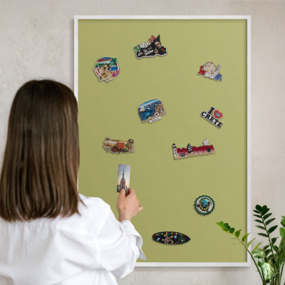 Wand-Magnettafel für Reisesouvenirs mit weißem Rahmen Grüner Vintage-Stil