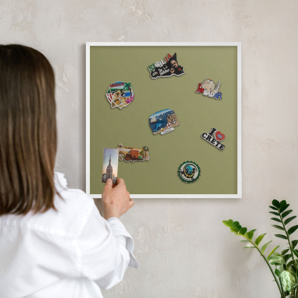 Magnettafel aus Metall für Souvenirs in weißem Rahmen Grünes Gras