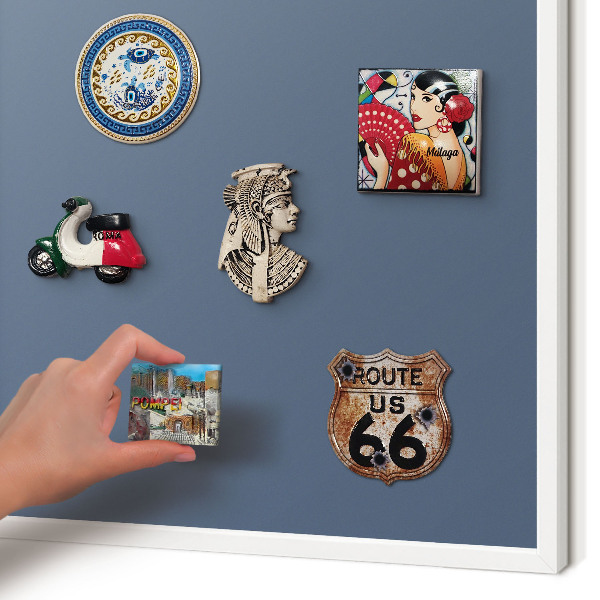 Magnettafel aus Metall für Souvenirs in weißem Rahmen Pastellblau