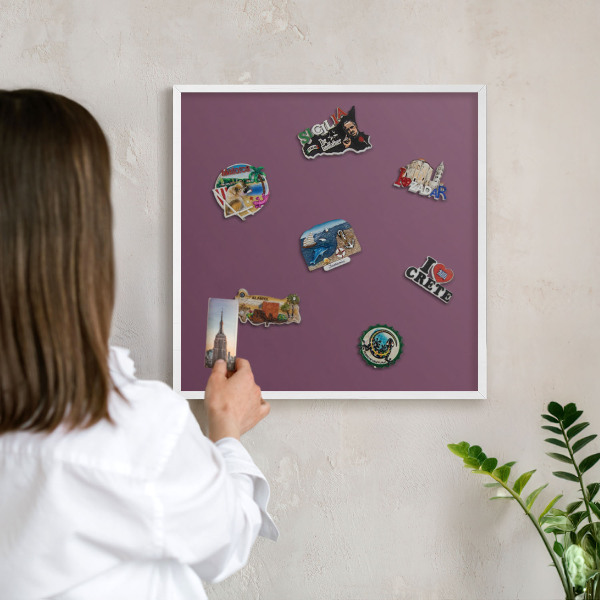 Magnettafel aus Metall für Souvenirs in weißem Rahmen Lila Farbe