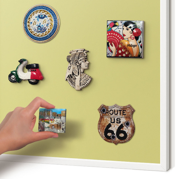 Magnettafel aus Metall für Souvenirs in weißem Rahmen Heller Senf