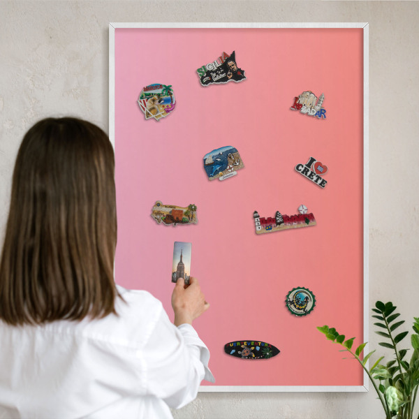 Magnettafel aus Metall für Souvenirs in weißem Rahmen Rosa-Orange