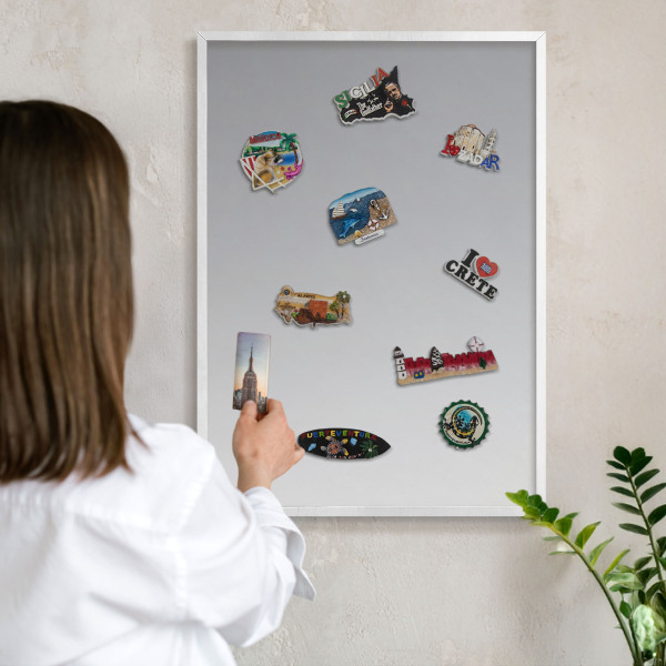 Wand-Magnettafel für Reisesouvenirs mit weißem Rahmen Grauer Farbverlauf