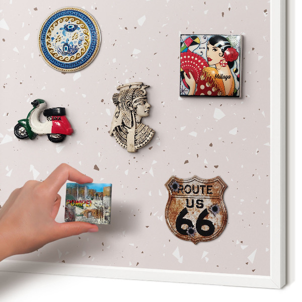 Magnettafel aus Metall für Souvenirs in weißem Rahmen Moderner Terrazzo