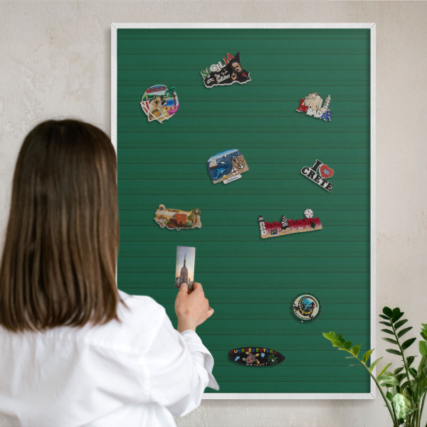 Wand-Magnettafel für Reisesouvenirs mit weißem Rahmen Grüne Streifen