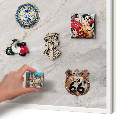 Magnettafel aus Metall für Souvenirs in weißem Rahmen Marmor-Eleganz