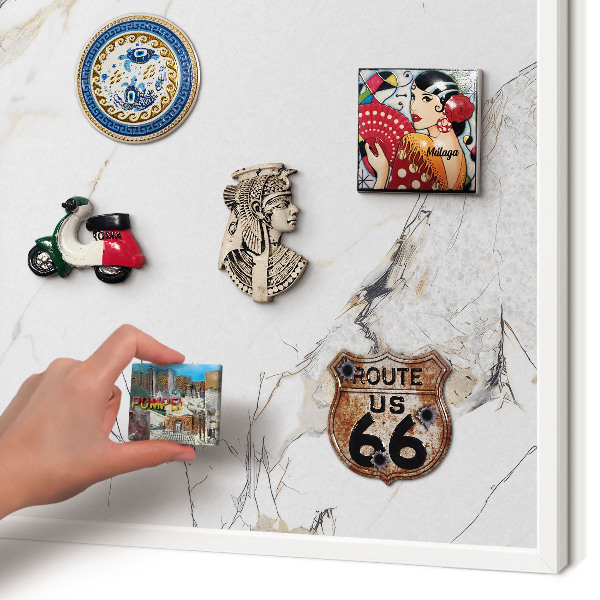 Magnettafel aus Metall für Souvenirs in weißem Rahmen Marmoroptik