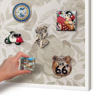 Magnettafel aus Metall für Souvenirs in weißem Rahmen Vintage-Blumen
