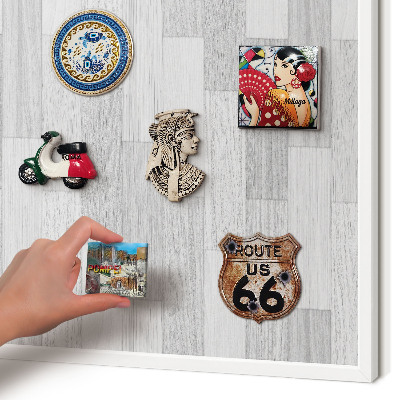 Wand-Magnettafel für Reisesouvenirs mit weißem Rahmen Holzstruktur
