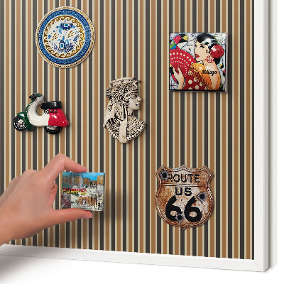 Magnettafel aus Metall für Souvenirs in weißem Rahmen Geometrisches Muster