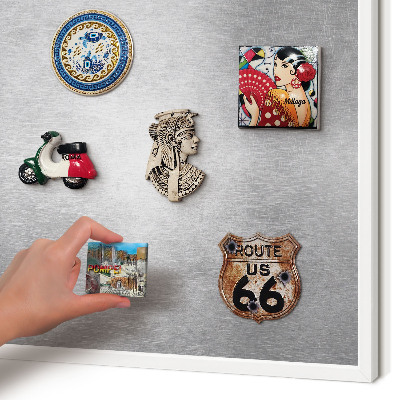 Wand-Magnettafel für Reisesouvenirs mit weißem Rahmen Metallische Oberfläche