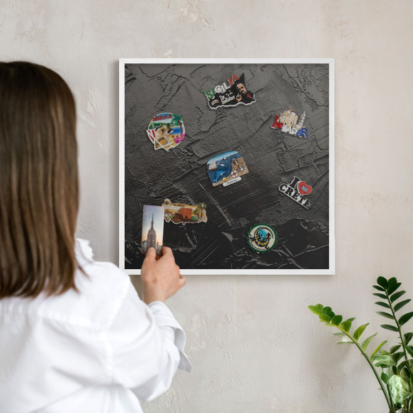 Wand-Magnettafel für Reisesouvenirs mit weißem Rahmen Strukturiertes Schwarz