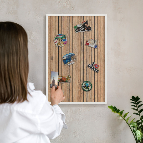 Wand-Magnettafel für Reisesouvenirs mit weißem Rahmen Holzbretter