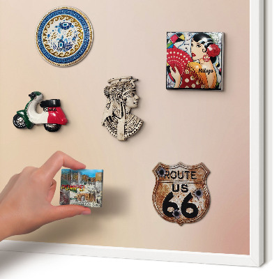 Wand-Magnettafel für Reisesouvenirs mit weißem Rahmen Zartes Beige
