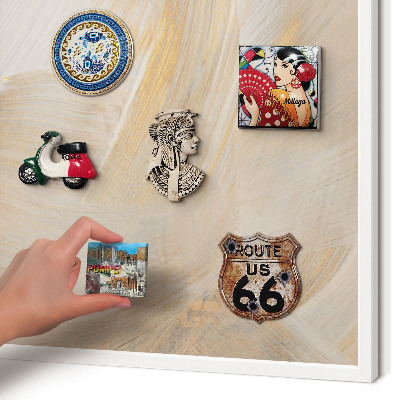 Magnettafel aus Metall für Souvenirs in weißem Rahmen Elegante Abstraktion