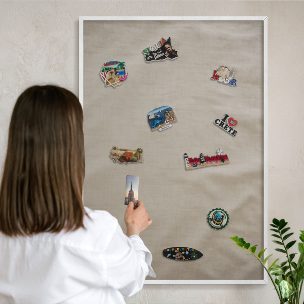 Wand-Magnettafel für Reisesouvenirs mit weißem Rahmen Beige ruhig