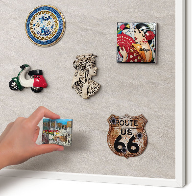 Wand-Magnettafel für Reisesouvenirs mit weißem Rahmen Zarte Eleganz