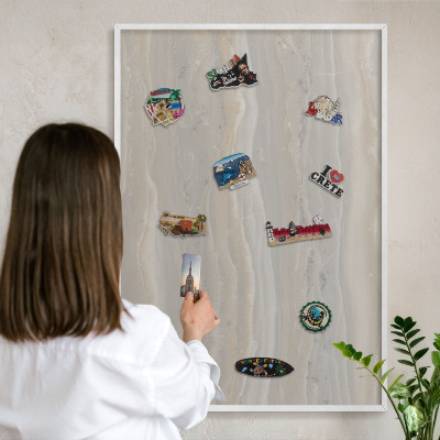 Wand-Magnettafel für Reisesouvenirs mit weißem Rahmen Marmorstruktur