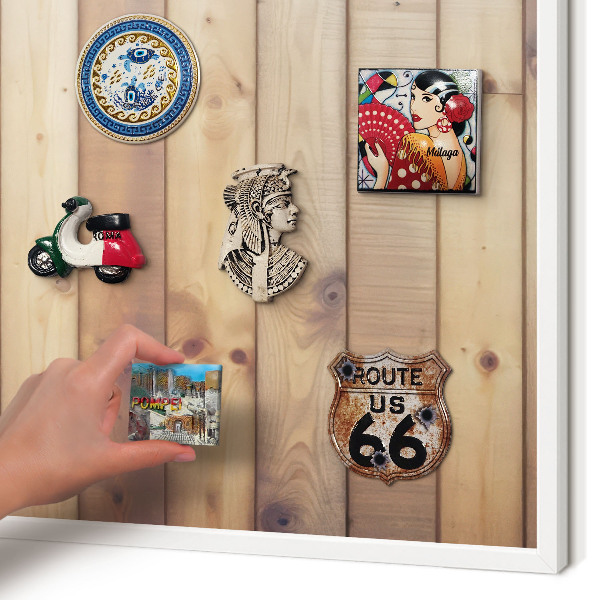 Magnettafel aus Metall für Souvenirs in weißem Rahmen Holzbretter