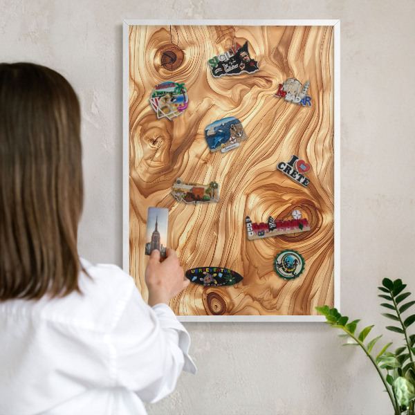 Wand-Magnettafel für Reisesouvenirs mit weißem Rahmen Holzstruktur