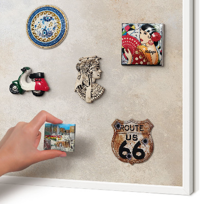 Wand-Magnettafel für Reisesouvenirs mit weißem Rahmen Neutraler Hintergrund