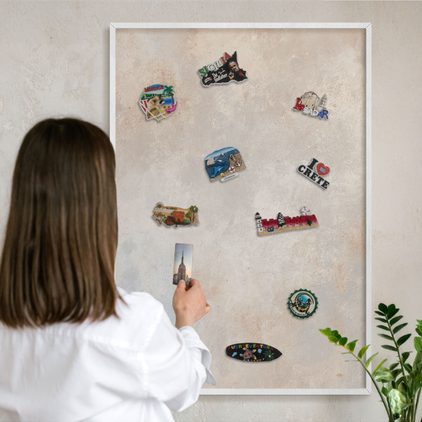 Wand-Magnettafel für Reisesouvenirs mit weißem Rahmen Neutraler Hintergrund