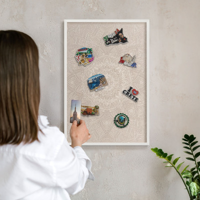 Wand-Magnettafel für Reisesouvenirs mit weißem Rahmen Dekorative Mandala