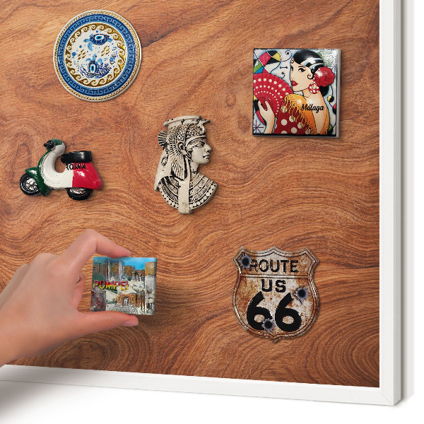 Wand-Magnettafel für Reisesouvenirs mit weißem Rahmen Holzmaserung