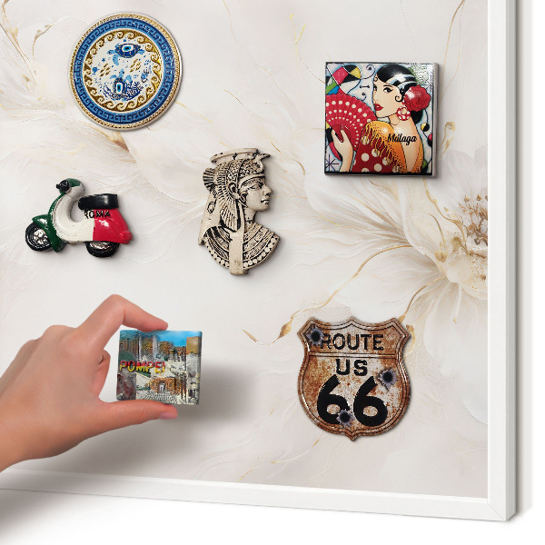 Magnettafel aus Metall für Souvenirs in weißem Rahmen Florale Eleganz
