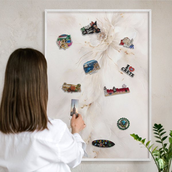 Magnettafel aus Metall für Souvenirs in weißem Rahmen Florale Eleganz