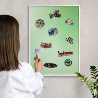 Magnettafel aus Metall für Souvenirs in weißem Rahmen Grüne Harmonie