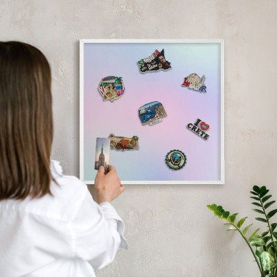 Wand-Magnettafel für Reisesouvenirs mit weißem Rahmen Pastellfarbener Farbverlauf