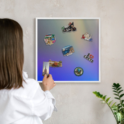 Wand-Magnettafel für Reisesouvenirs mit weißem Rahmen Feiner Farbverlauf