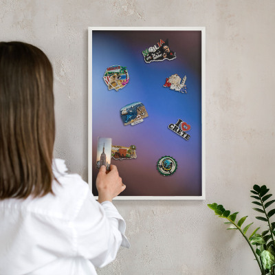 Wand-Magnettafel für Reisesouvenirs mit weißem Rahmen Farben des Gleichgewichts
