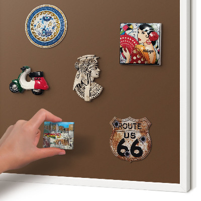 Magnettafel aus Metall für Souvenirs in weißem Rahmen Kastanienbraun