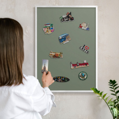 Wand-Magnettafel für Reisesouvenirs mit weißem Rahmen Dunkelgrün