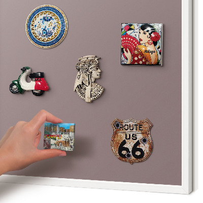 Wand-Magnettafel für Reisesouvenirs mit weißem Rahmen Aschbraun