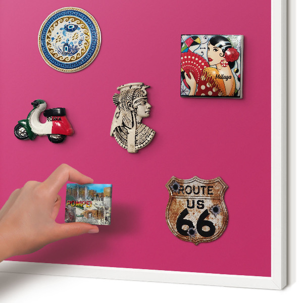 Magnettafel aus Metall für Souvenirs in weißem Rahmen Intensives Rosa