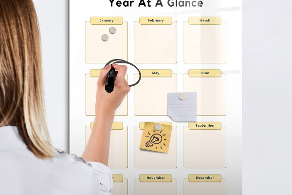 Magnettafel zum schreiben Jahreskalender zur Personalisierung