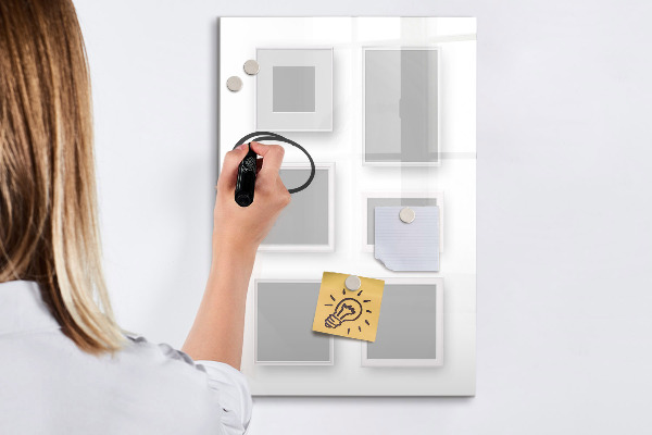 Schreib magnettafel Ein kreativer Raum für Fotos und Notizen