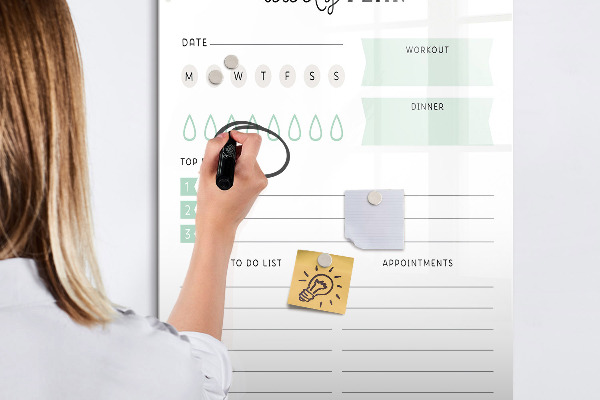Magnettafel zum schreiben Tagesorganisation und Aufgabenplan