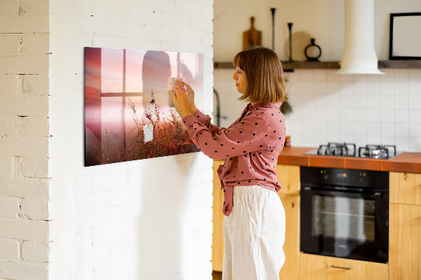 Schreib magnettafel Ein kreativer Raum zur Präsentation von Fotos