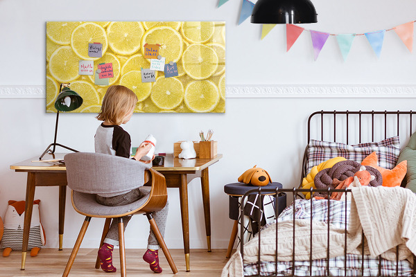 Magnettafel zum schreiben Zitronenmotiv mit Fotos und Accessoires