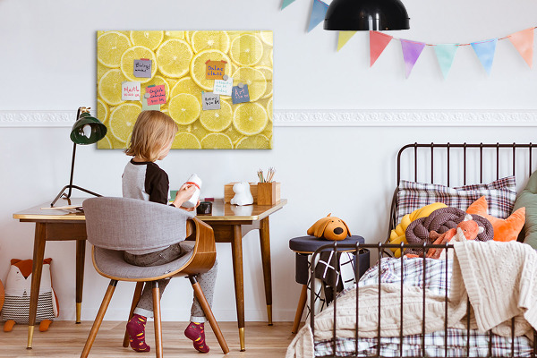 Magnettafel zum schreiben Zitronenmotiv mit Fotos und Accessoires