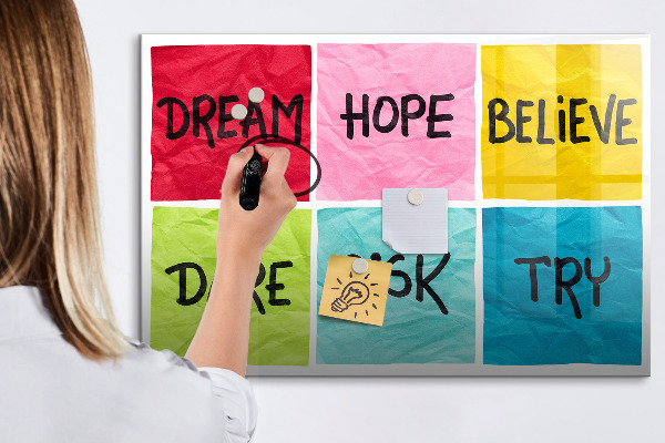 Schreib magnettafel Inspirierende Slogans für Taten und Träume