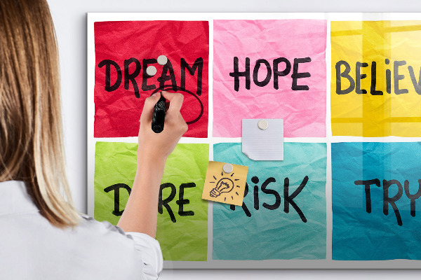 Schreib magnettafel Inspirierende Slogans für Taten und Träume